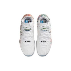Nike LeBron 17 - Amorti Progressif et Adaptatif